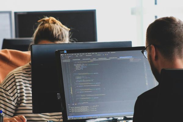 Comment devenir développeur JavaScript et s'affirmer sur le marché